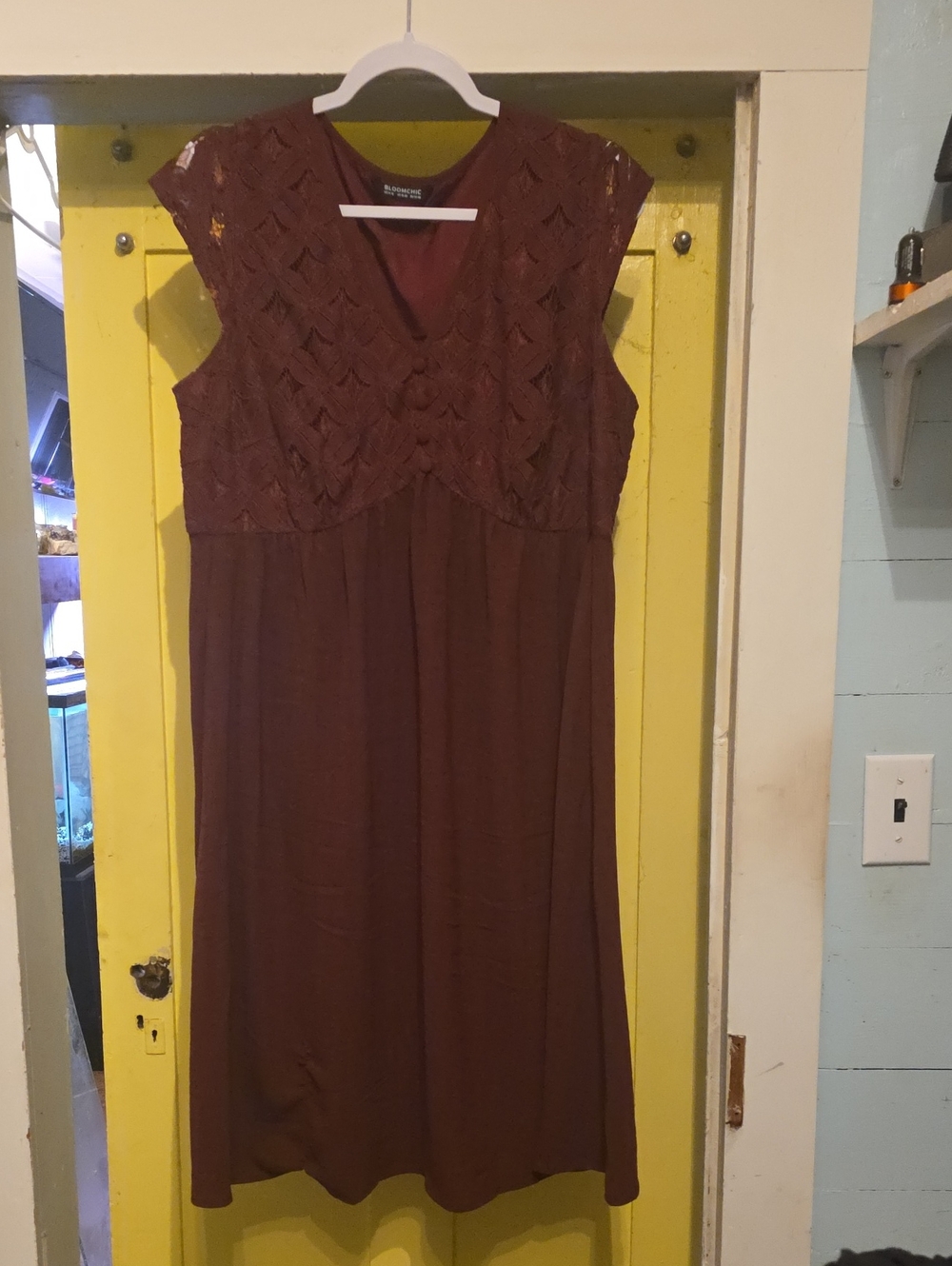 BloomChic Sleeveless Lace Yoke Midi Dress - Burgundy